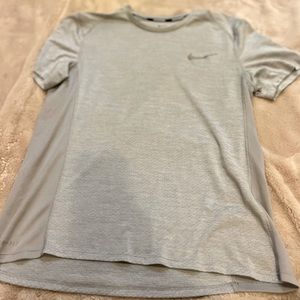 Gray mesh men’s dri-fit good condition